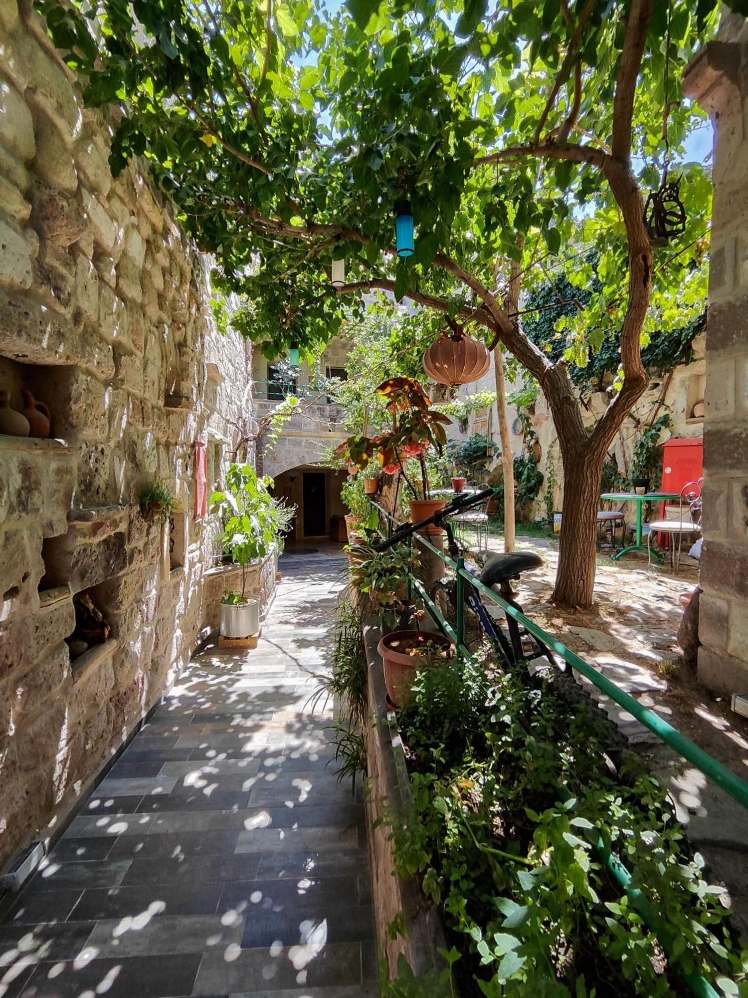 Vintage Cave House Hotel Goreme Exterior photo