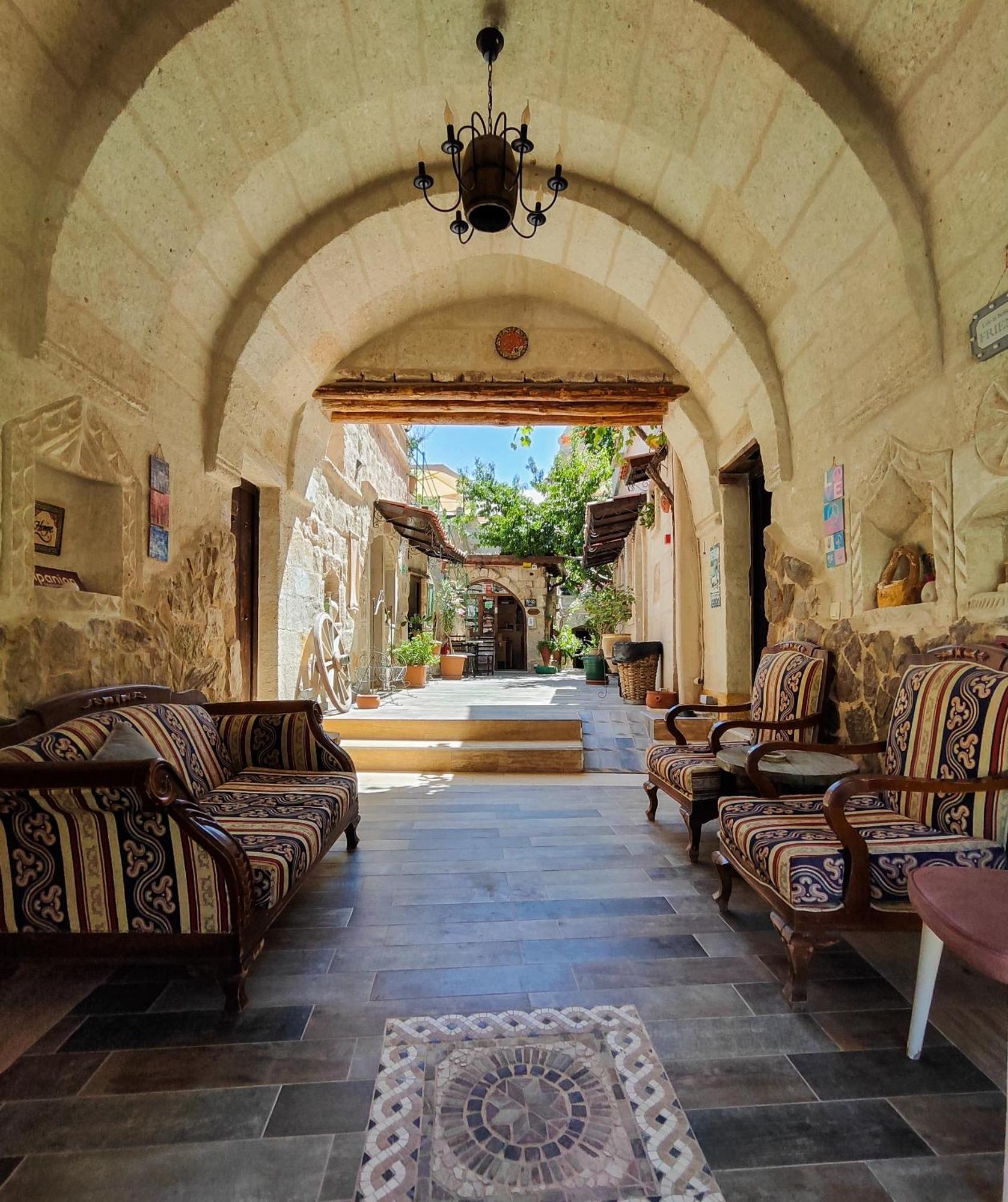 Vintage Cave House Hotel Goreme Exterior photo
