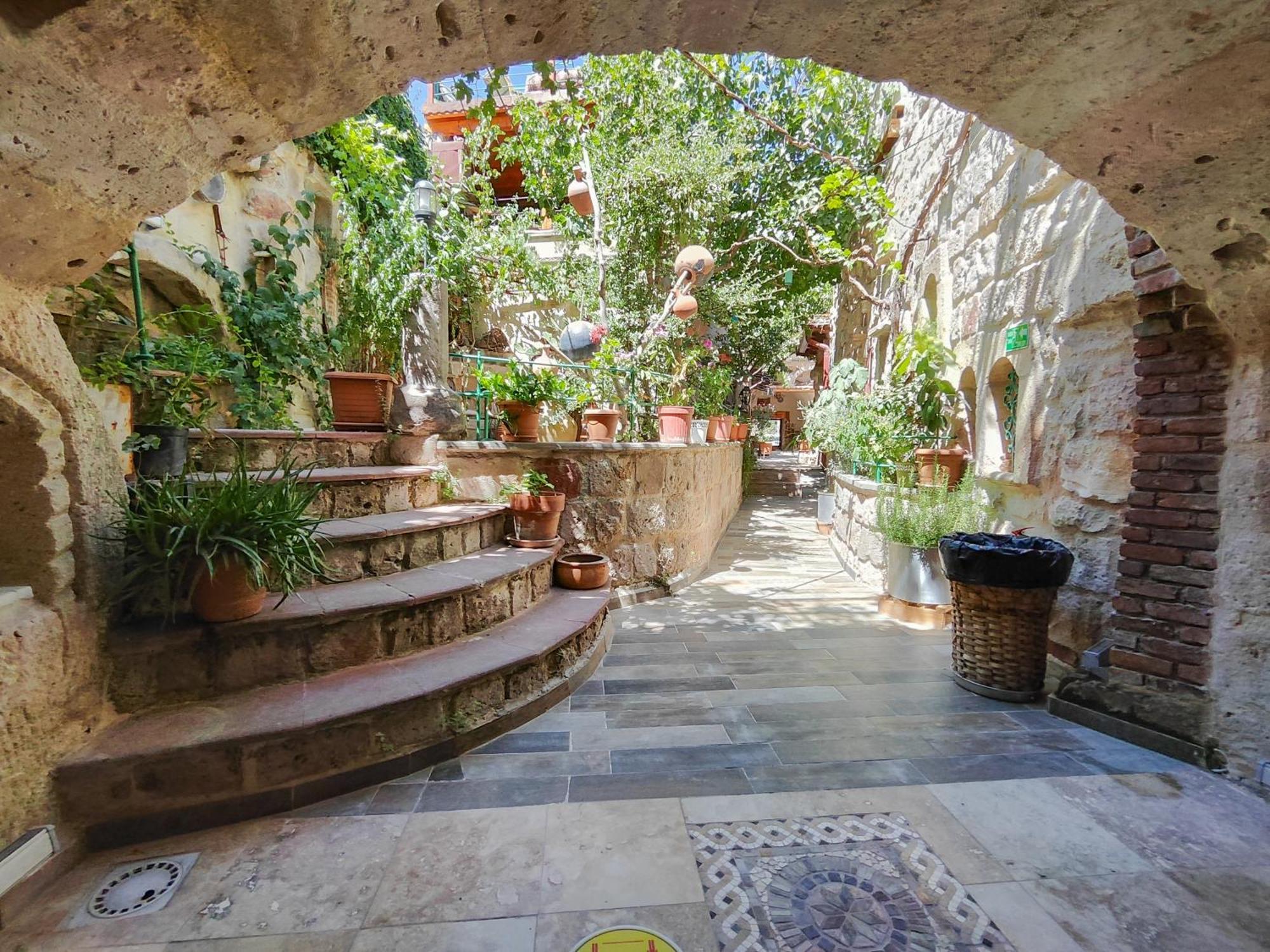 Vintage Cave House Hotel Goreme Exterior photo