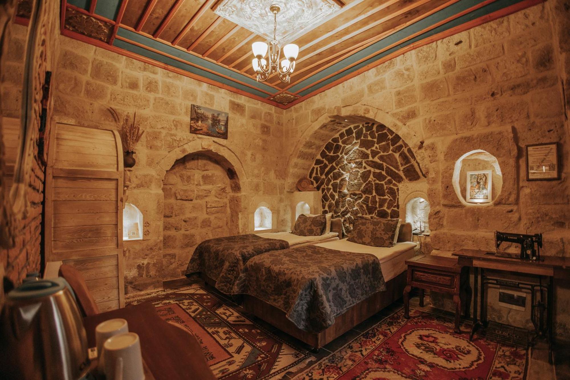 Vintage Cave House Hotel Goreme Exterior photo