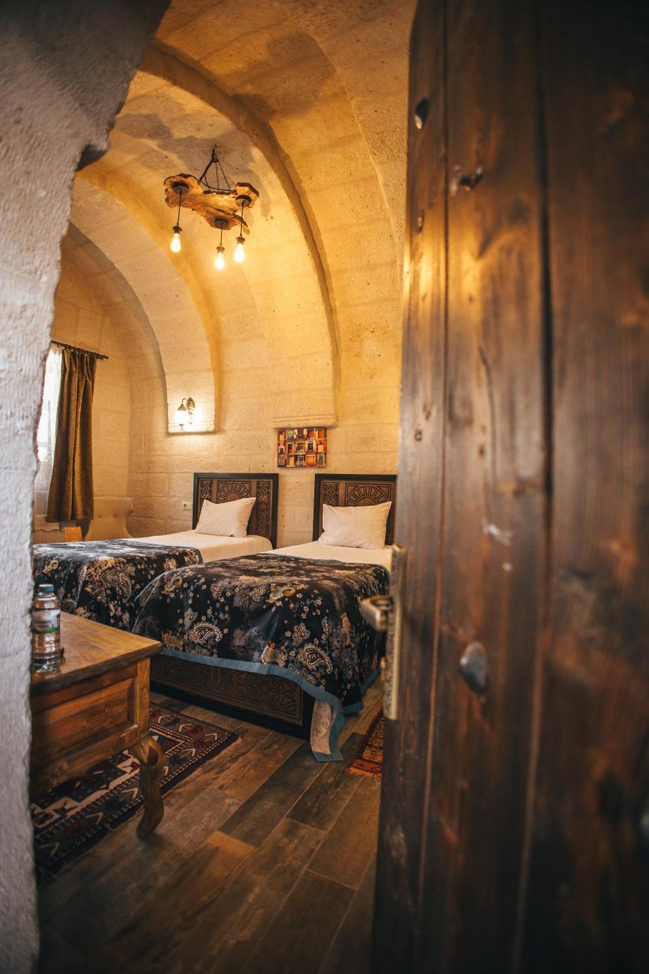Vintage Cave House Hotel Goreme Exterior photo