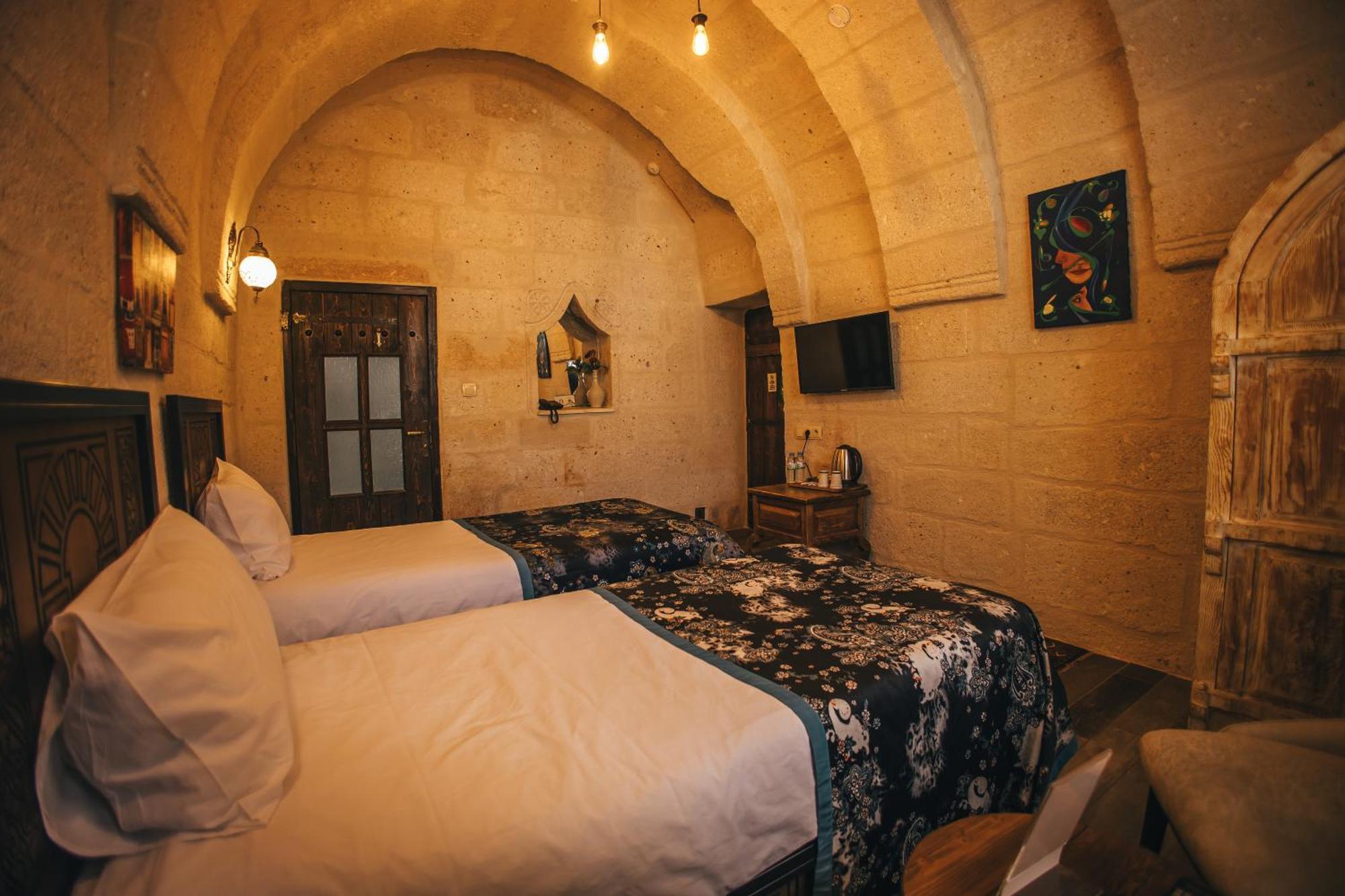 Vintage Cave House Hotel Goreme Exterior photo