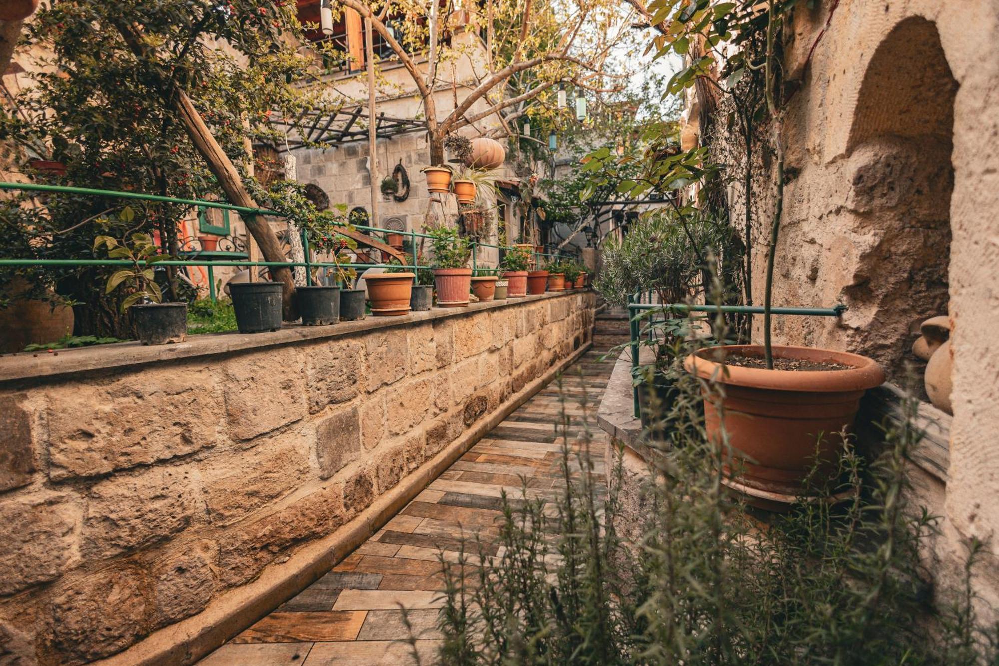 Vintage Cave House Hotel Goreme Exterior photo